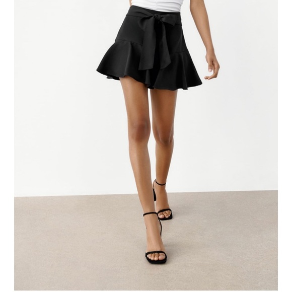 Zara black skirt - Picture 4 of 4